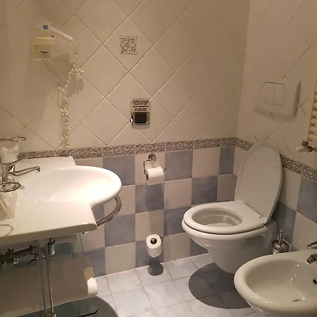 Pensionat 69 Manin Street 3*