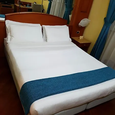 69 Manin Street Konukevi 3*