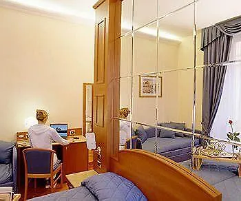 69 Manin Street Konukevi