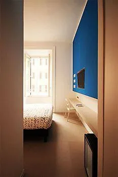 Konukevi 69 Manin Street Roma