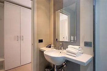 Konukevi 69 Manin Street 3*